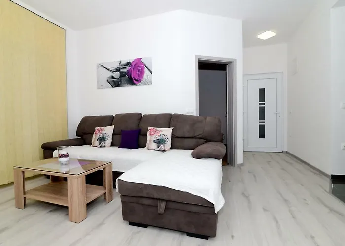 Apartmens Leona