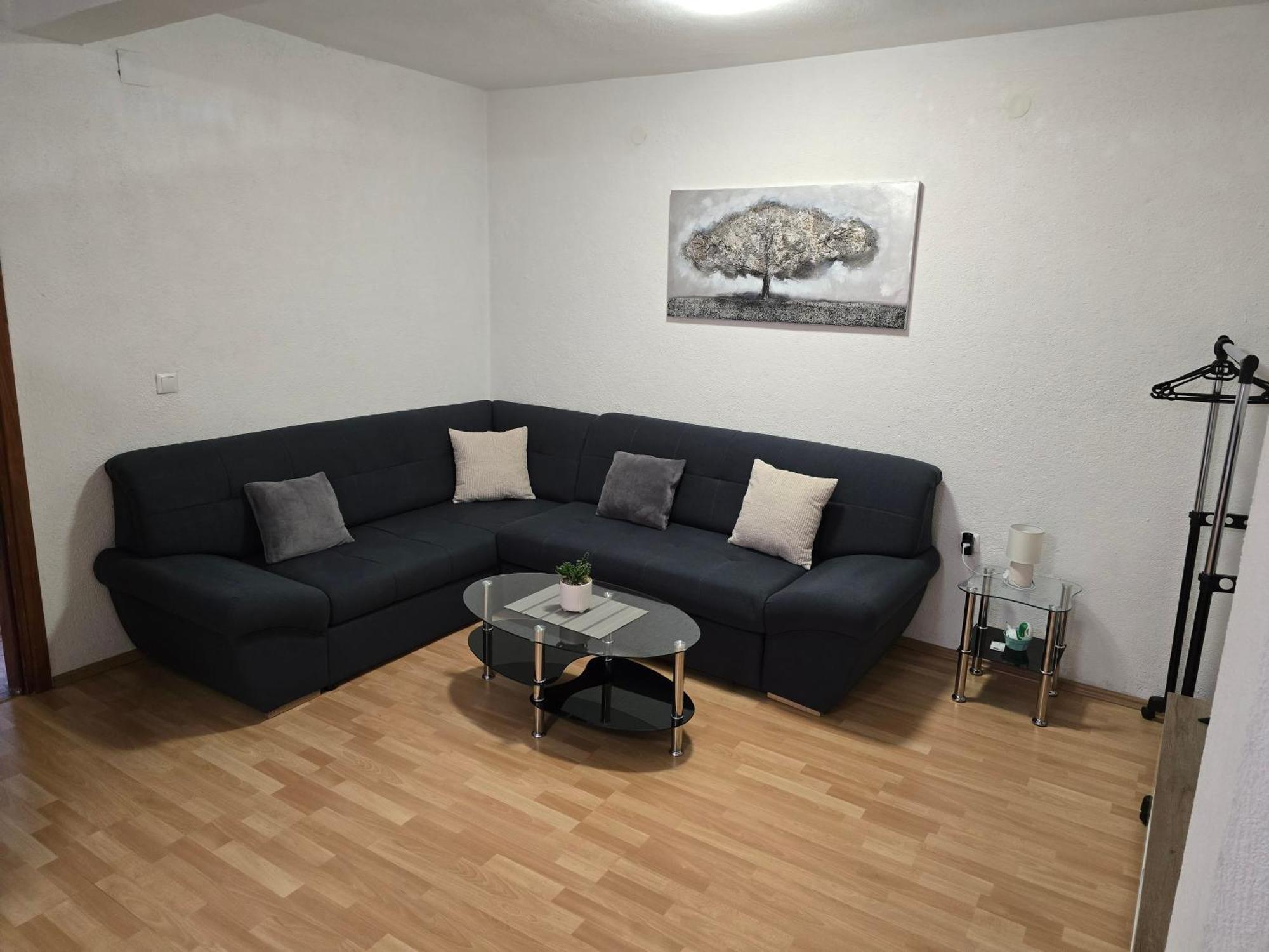 Apartmens Leona Apartment *