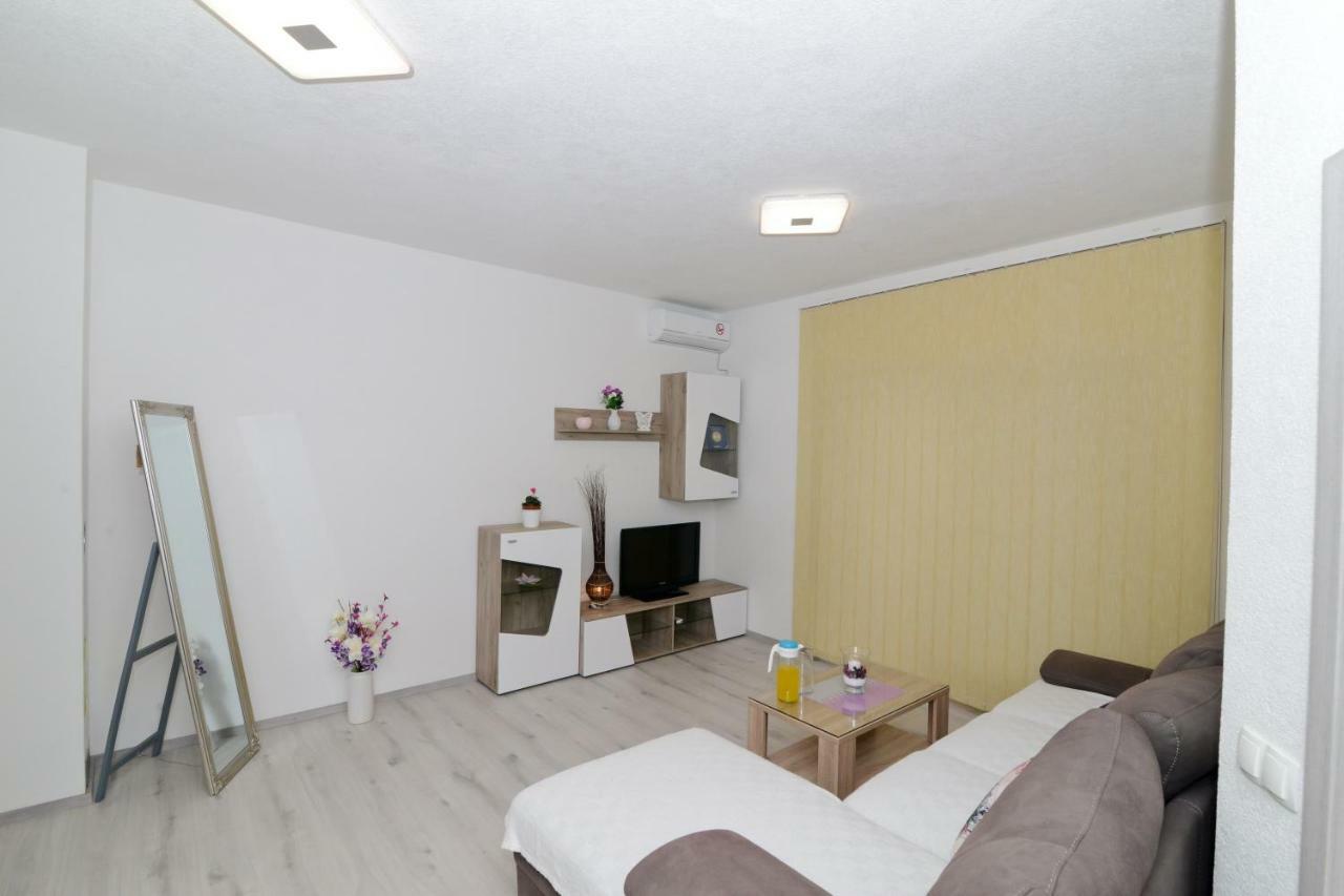 Apartment Apartmens Leona *